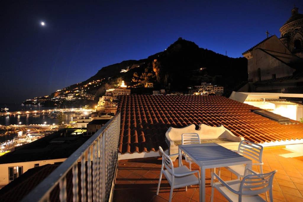 Mamma Rosanna - Apartment In Amalfi With Terrace Екстериор снимка