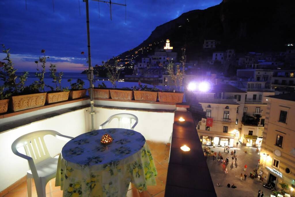 Mamma Rosanna - Apartment In Amalfi With Terrace Екстериор снимка